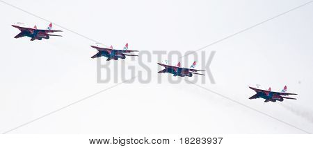 ZHUKOVSKIY, Rusland - 22 August, 2009: militære fly Su 27 på