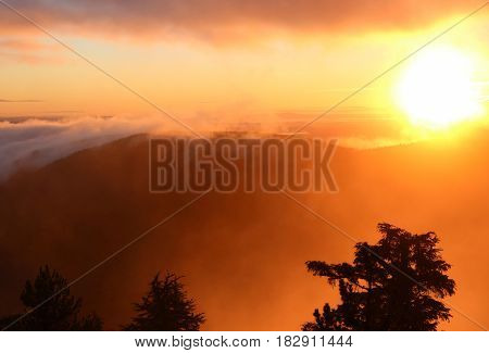 Mistz Sunset at the Paulinas Peak in Oregon