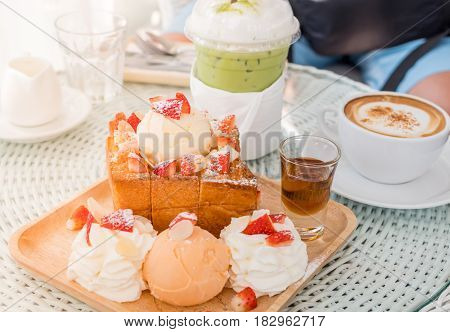 Afternoon break with dessert and coffee and green tea