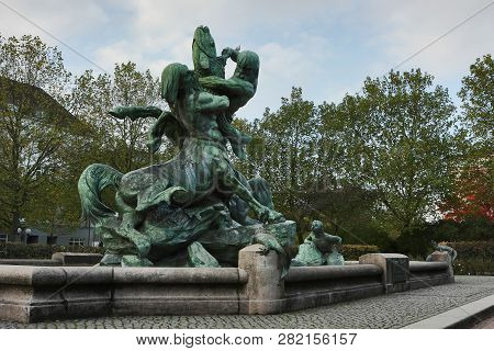 Hamburg, Germany - October 25, 2009: Stuhlmann's Fountain In The Hamburg District Altona. The Founta