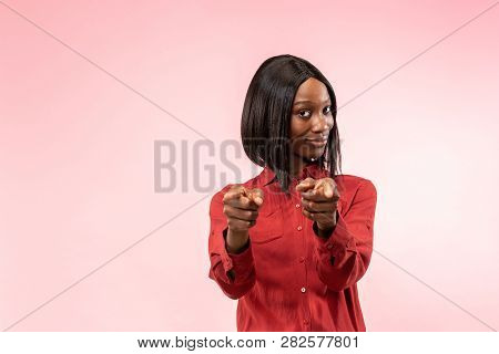 I Choose You And Order. Overbearing Business Afro Woman Point You, Want You, Half Length Closeup Por