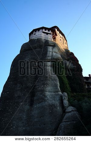 Beautiful Light Effect At Dawn On The Rock Formations And Monasteries Of Meteora, Greece