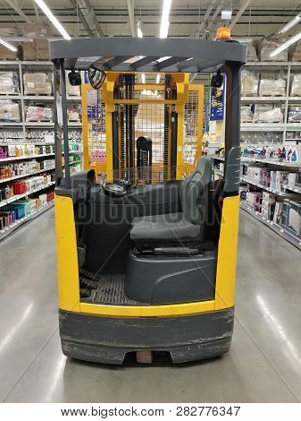 Loader In The Mall Metro, Surgut, Russia - February 7, 2019