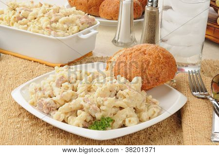 참치 캐 서 롤