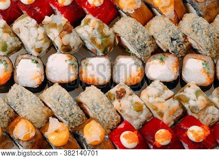 Many Types Of Shusha Are Stacked In A Row.