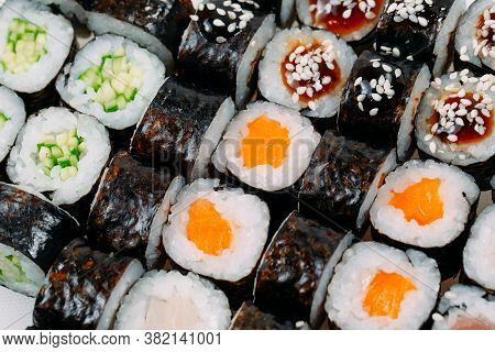 Many Types Of Shusha Are Stacked In A Row.