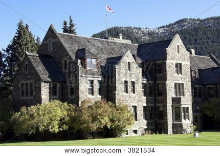 Budynek administracyjny, Banff
