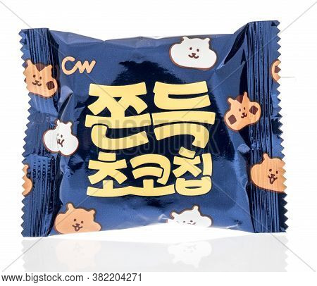 Winneconne , Wi - 16 August 2020:  A Package Of Cw Chewy Chocochip Cookie  On An Isolated Background
