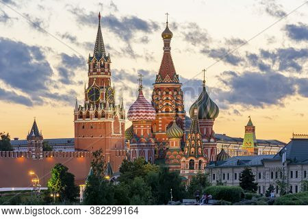 Cathedral Of Vasily The Blessed (saint Basil's Cathedral) And Spasskaya Tower Of Moscow Kremlin On R