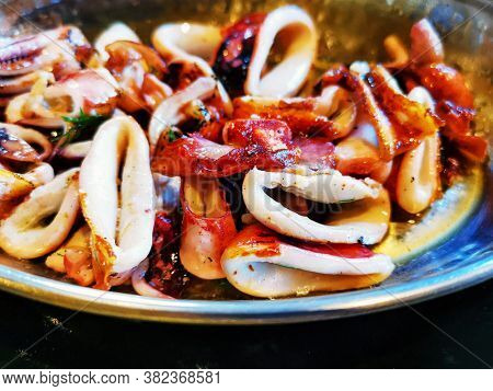 Thai food fried Oegopsida on a plate