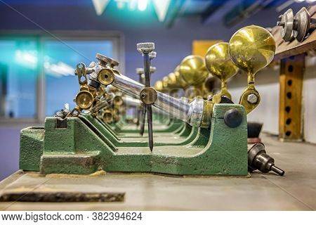diamond polishing tools in a factory 