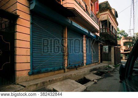 Howrah, West Bengal, India - 22nd May 2020 : Street Retail Shops Are Under Lockdown To Stop Spread O