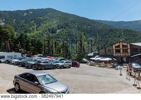 Escaldes Engodany, Andorra : 20 August 2020 : Cars Parked In The Engolasters Lake Parking In Escalde