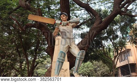 Mumbai, Maharastra/india- January 13 2019: Statue Of A Cricket Player Placed Near The Park.