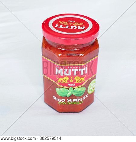 Parma - Aug 2020: Mutti Jar Of Tomato Sauce With Basil