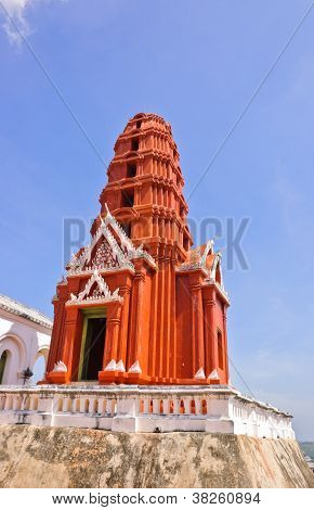 Pagoda tailandese rosso