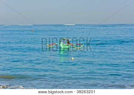 Tradiční balinéskou loď