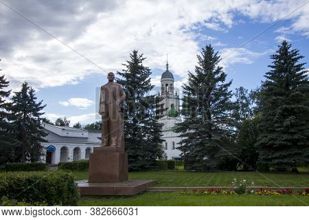 Poshekhonye, Yaroslavl Region Russia - 3 August, 2020, View Of Poshekhonye With Trinity (troitskaya 