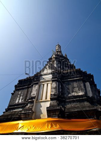 Régi sztúpa a hagyományos Thai stílus melyik van a Wat Suantan (nan, Thaiföld)