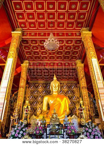 Buddha kép a hagyományos Thai stílus melyik van a Wat Suantan (nan-Thaiföld) 2