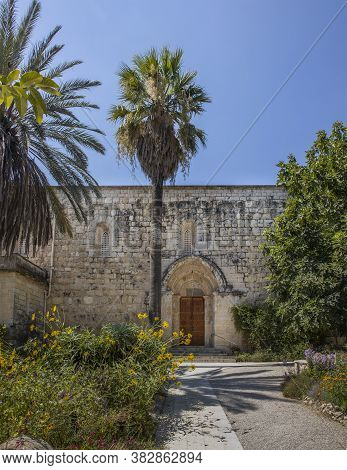 Abu Ghosh, Israel - August 13th, 2020: The Crusader Church In The Arab Village Abu Ghosh, Located On