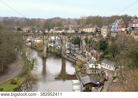 Knaresborough, Uk - April 1, 2018: Town Landscape And River Nidd Viewed From Castle In Knaresborough