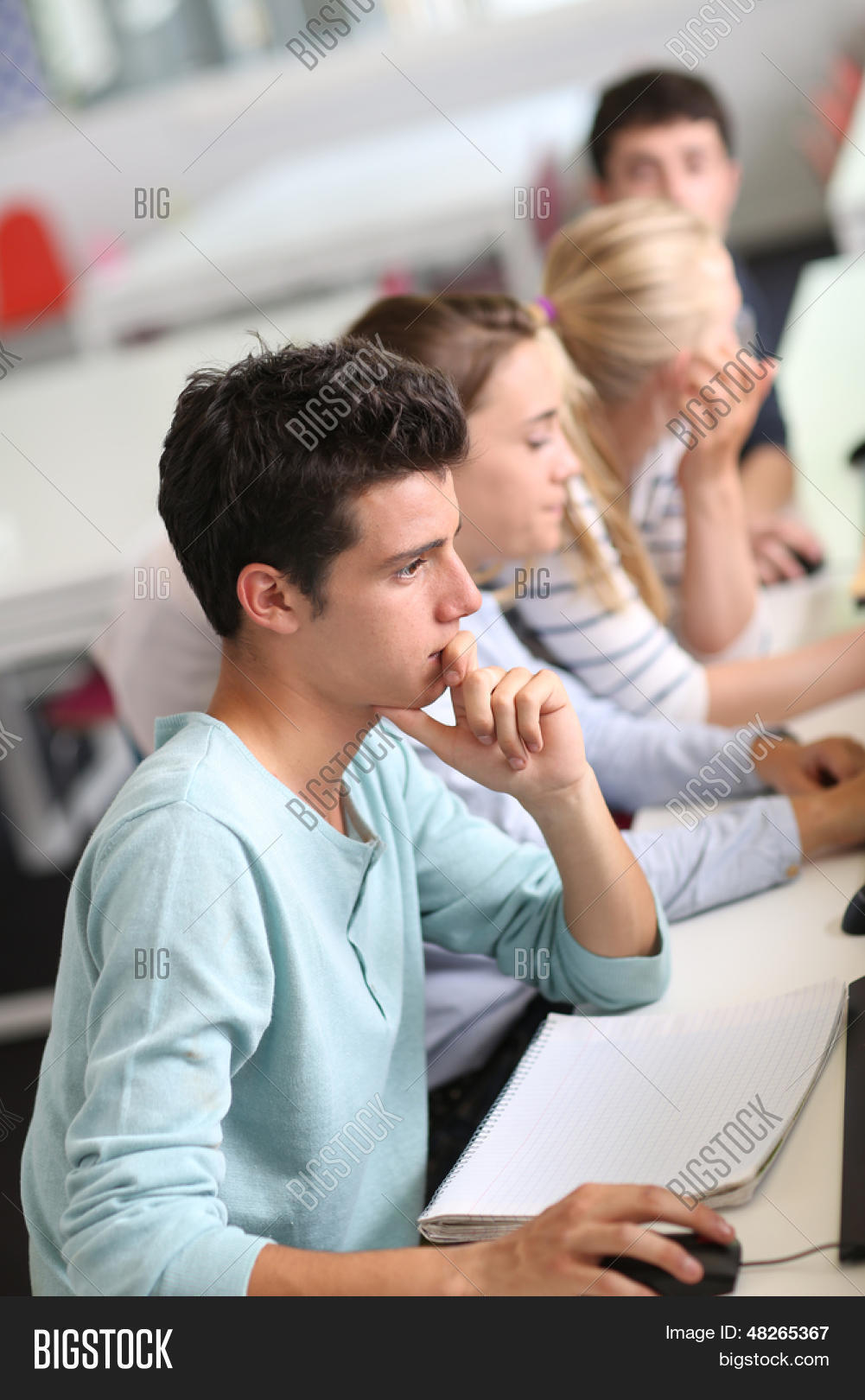 Общение студентов. Activities презентация. Fixed teaching. Fixed teaching. Компьютерные курсы для начинающих.