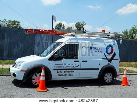 Camion di servizio ottimale cavo in Brooklyn