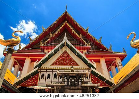 Wspaniała architektura świątyni w Tajlandii