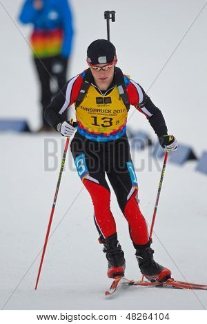 SEEFELD, Itävalta - 19 Tammikuu Michael Pfeffer team Itävalta sijoittaa 1200 mixed Ampumahiihto-Real