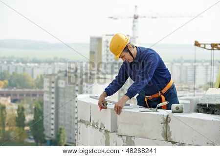 Imagen y foto Albañil De (prueba gratis) | Bigstock