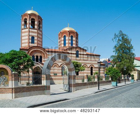 BATUMI, Georgien - 7 juli: St. Nicholas ortodokse kirke på 7 juli 2013 i Batumi, Georgien. Denne Chur