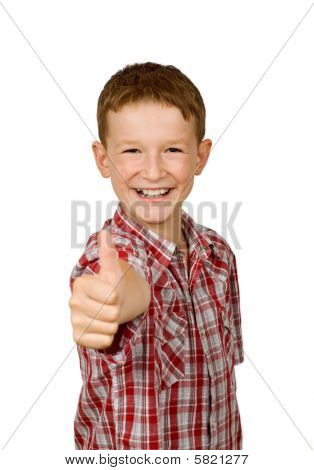 École garçon montrant Thumbs Up