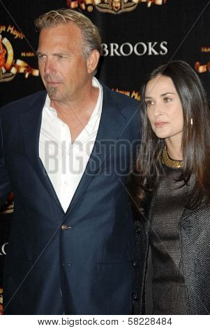 Kevin Costner and Demi Moore at the ShoWest 2007 Photocall For MGM's 