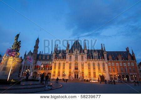 City hall of Bruges at night