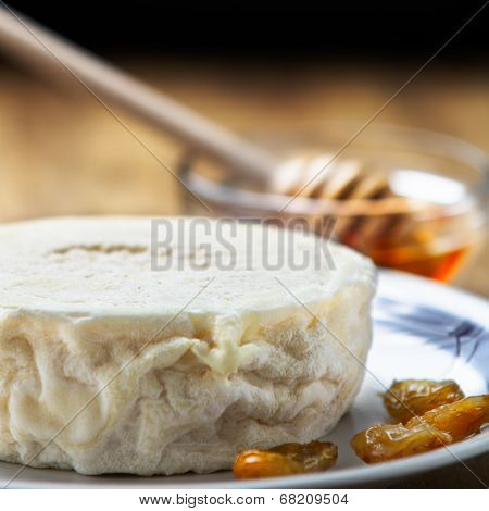 Italian Fresh Goat Cheese And Honey