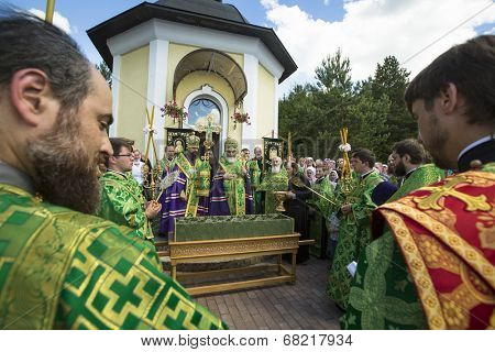 KRASNY BRONEVIK, RUSSIA - JULY 7, 2014: Celebrations commemorating the Rev. Anthony Dymsky (died 1224) in Antony Dymsky Monastery - Procession on Lake Dymsky, the great blessing of water and bathing.