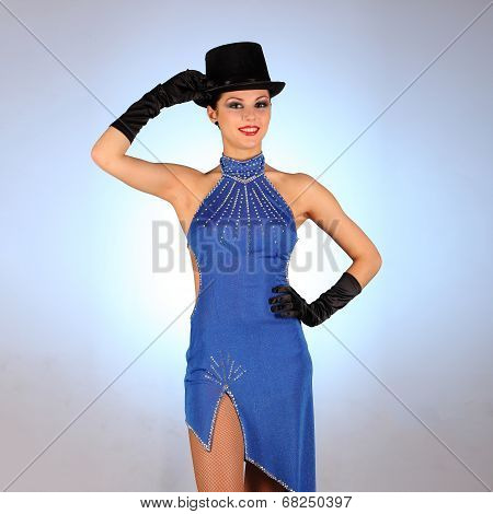 Burlesque dancer with red blue dress for latina dance