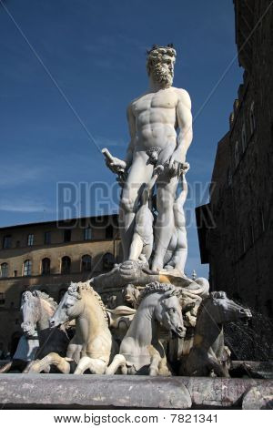 Neptunova kašna v Piazza Della Signora, Florencie