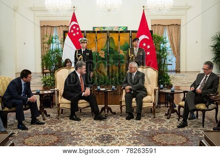 President Of Ukraine Petro Poroshenko And President Of Singapore Dr Tony Tan Keng Yam