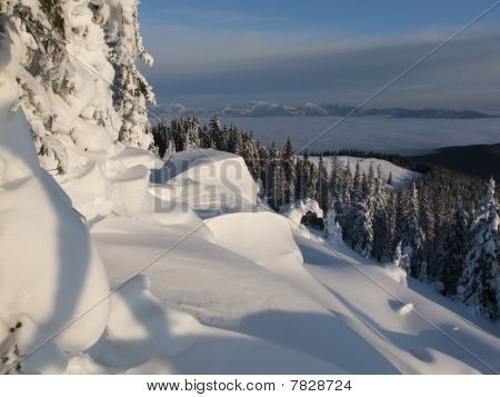 Winter-Hügel