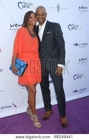 LOS ANGELES - AUG 8:  Salli Richardson Whitfield, Dondre T Whitfield at the 17th Annual HollyRod Designcare Gala at the The Lot on August 8, 2015 in West Hollywood, CA