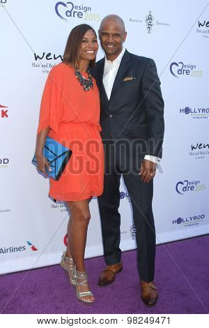 LOS ANGELES - AUG 8:  Salli Richardson Whitfield, Dondre T Whitfield at the 17th Annual HollyRod Designcare Gala at the The Lot on August 8, 2015 in West Hollywood, CA