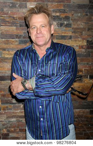 LOS ANGELES - AUG 8:  Kin Shriner at the General Hospital Fan Club Luncheon Arrivals at the Embassy Suites Hotel on August 8, 2015 in Glendale, CA