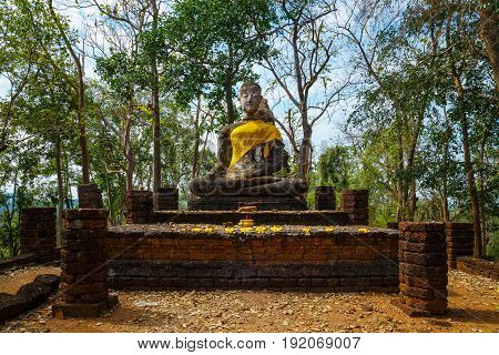 Sukhothai, Thailand - January 17 2017: Wat Khao Phanom Phloeng Temple At Si Satchanalai Historical P