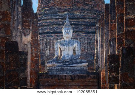 Sukhothai, Thailand - January 16 2017: Wat Sa Si Temple In The Precinct Of Sukhothai Historical Park