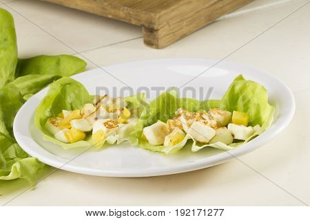 Lettuce whit roasted  Mexican Panela cheese, pineapple, salt and pepper