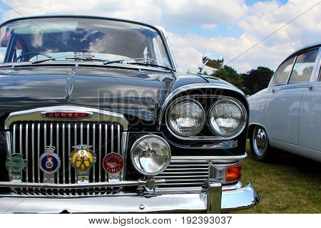 Sandhurst, Uk - June 18 2017: Front View Of Humber Sceptre Mk 1 Showing Bonnet, Windscreen, Headligh