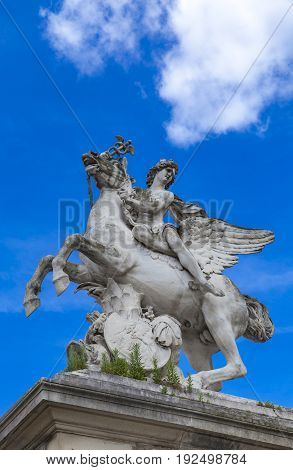 Statue Mercure Monte Sur Pegase In Tuileries Garden In Paris