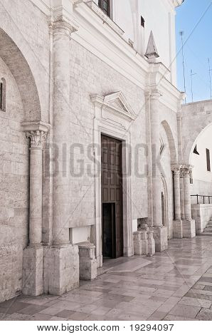 Basilica del Santo Sepolcro. Barletta. Apulien.